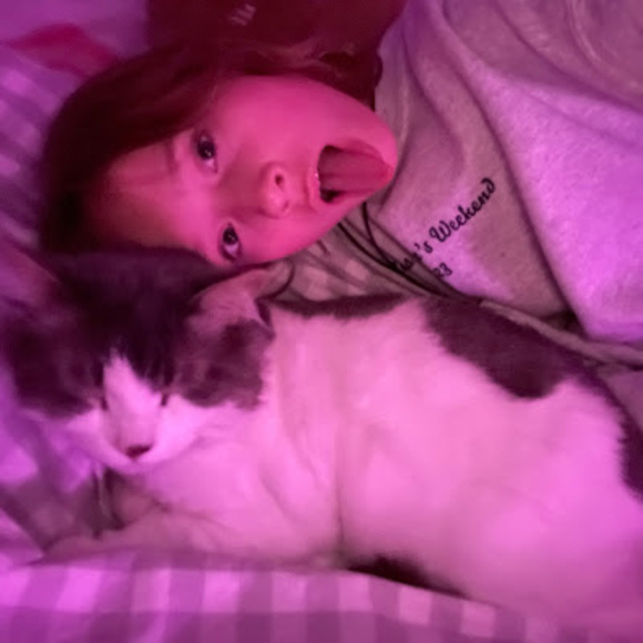 Meet your Posher, Alice - Picture 1 of 1